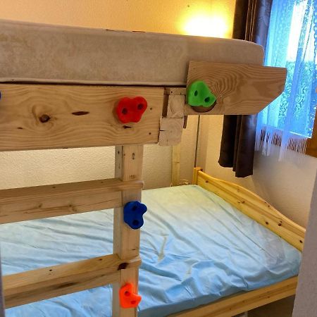 Appartement 2 Pieces Pieds Des Pistes Terrasse Face A La Montagne 贝尔内 外观 照片