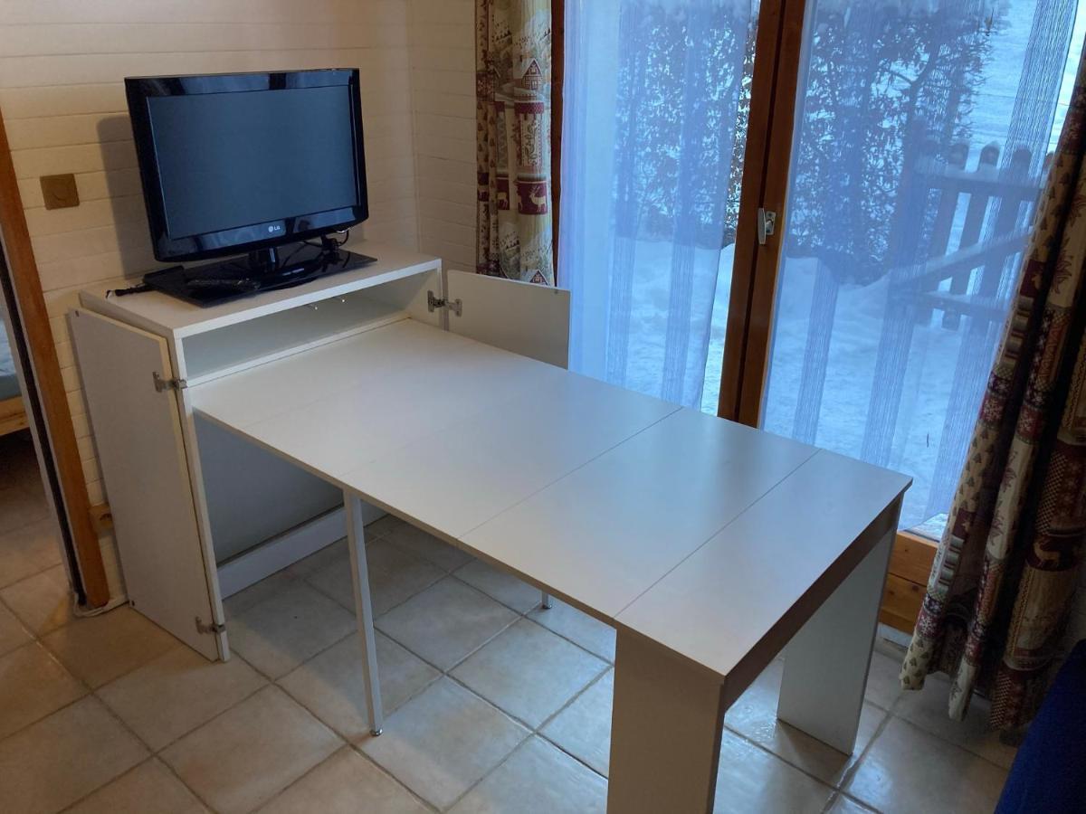 Appartement 2 Pieces Pieds Des Pistes Terrasse Face A La Montagne 贝尔内 外观 照片